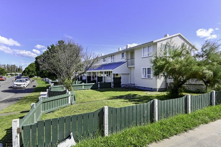 Photo of property in 409-419 Lowe Street, Camberley, Hastings, 4120