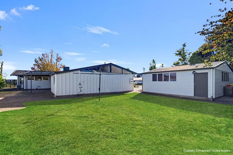 Photo of property in 20 Willow Avenue, Hannahs Bay, Rotorua, 3010