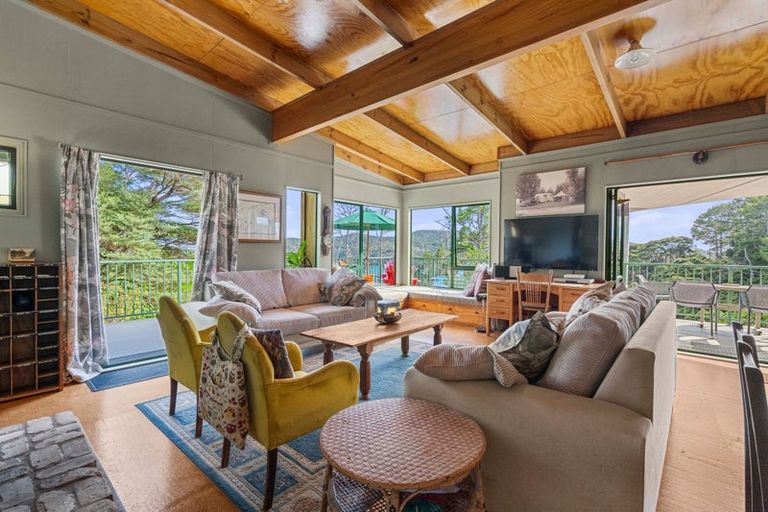 Photo of property in 15 Lavinia Place, Kawau Island, 0920