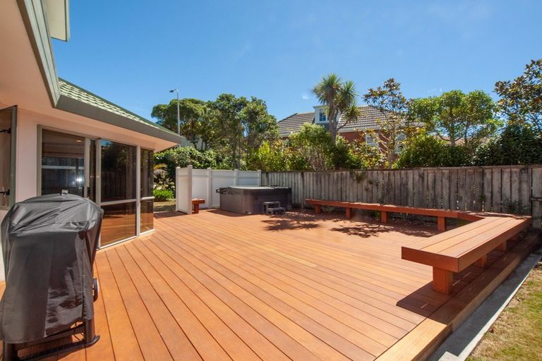 Photo of property in 10 Marford Grove, Churton Park, Wellington, 6037