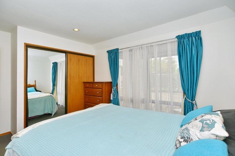 Photo of property in 2/16 Owens Terrace, Upper Riccarton, Christchurch, 8041