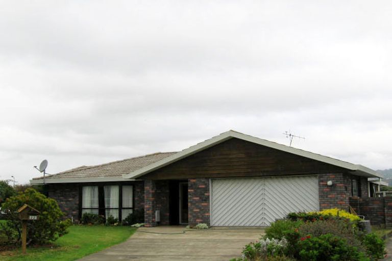 Photo of property in 22 Pinewood Grove, Paraparaumu Beach, Paraparaumu, 5032
