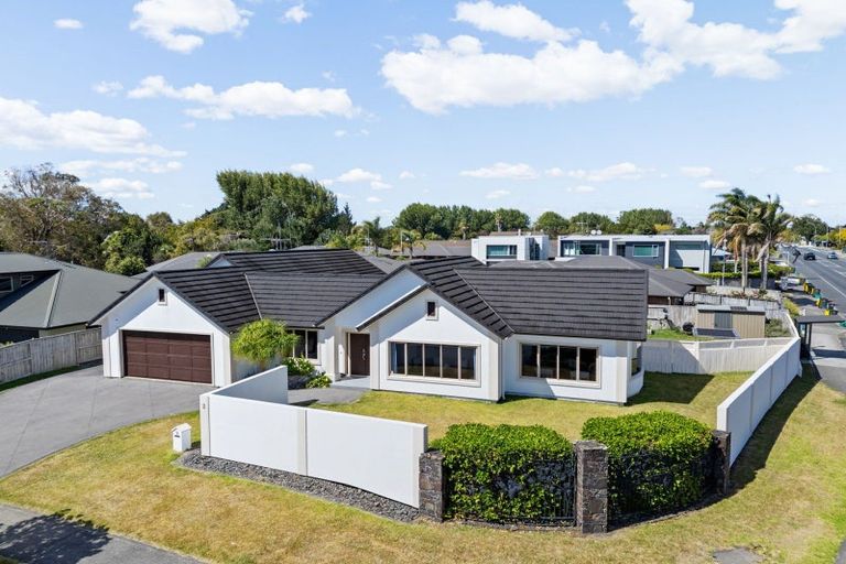 Photo of property in 2 Coleraine Drive, Rototuna, Hamilton, 3210