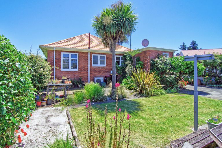 Photo of property in 32 Masters Crescent, Masterton, 5810