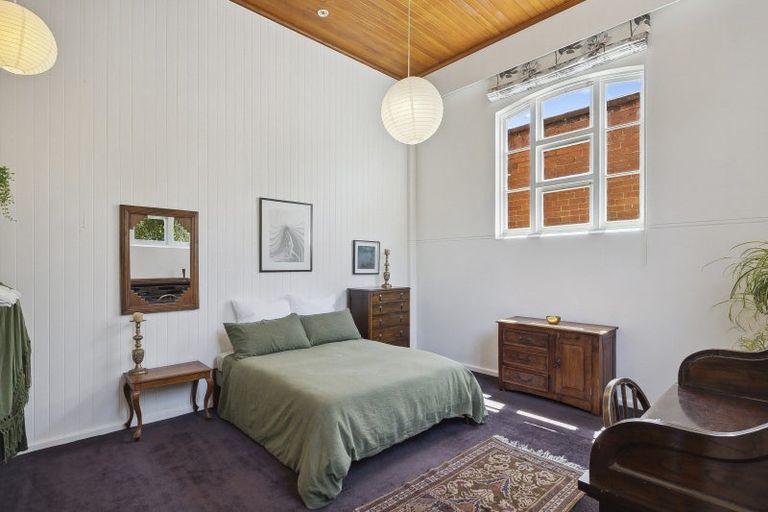 Photo of property in 52 Russell Street, Dunedin Central, Dunedin, 9016