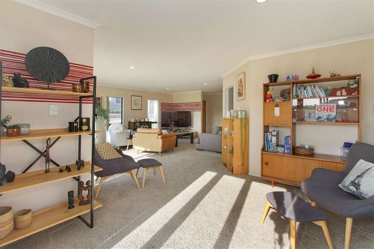 Photo of property in 50 Ridgeway Road, Pukekohe, 2120