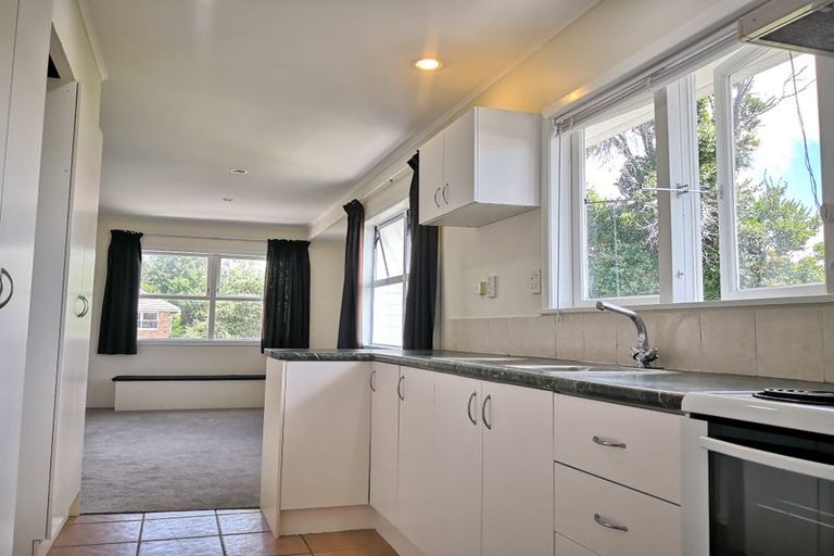 Photo of property in 3 Blenheim Street, Glenfield, Auckland, 0629