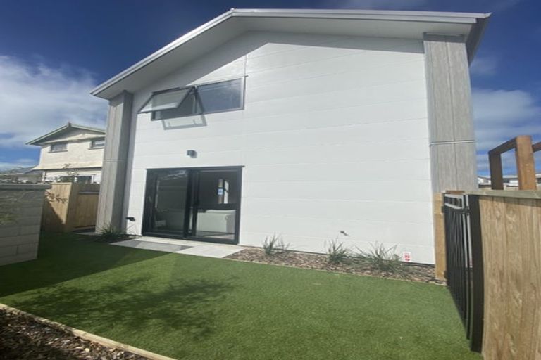 Photo of property in 2/2 Hood Street, New Brighton, Christchurch, 8061