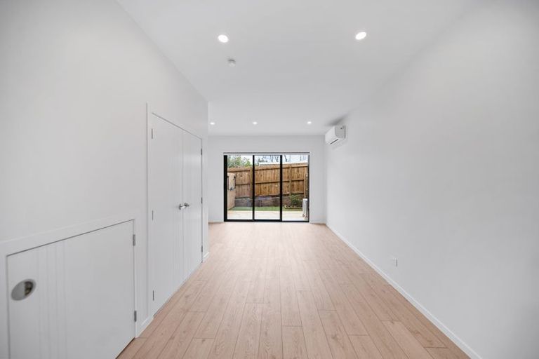 Photo of property in 7/97 Atkinson Road, Titirangi, Auckland, 0604