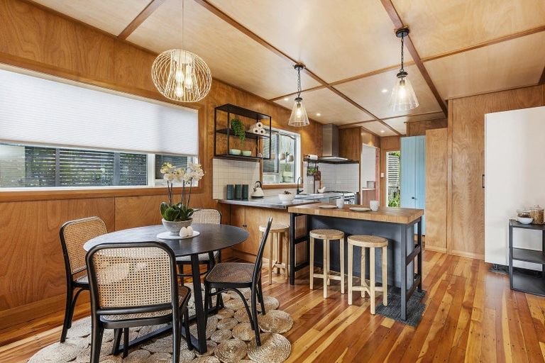 Photo of property in 1087 Makara Road, Makara Beach, Karori, 6972