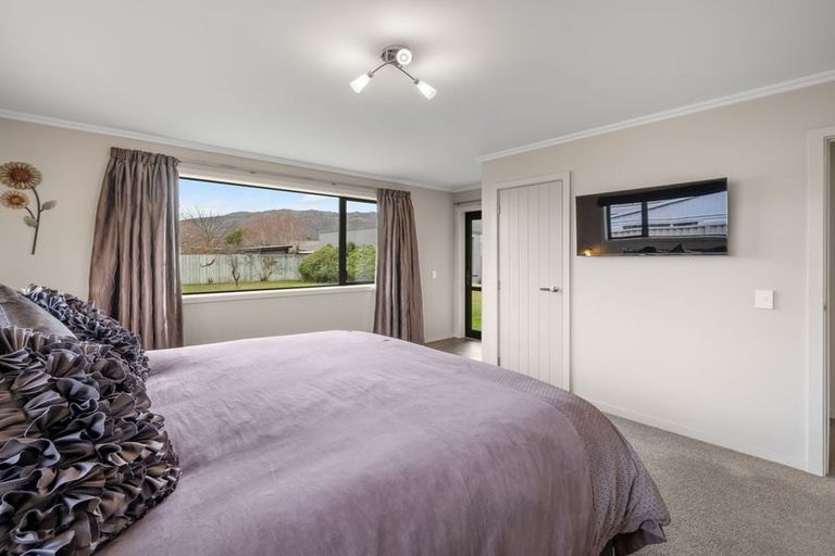 Photo of property in 63 Shields Street, Clyde, 9330