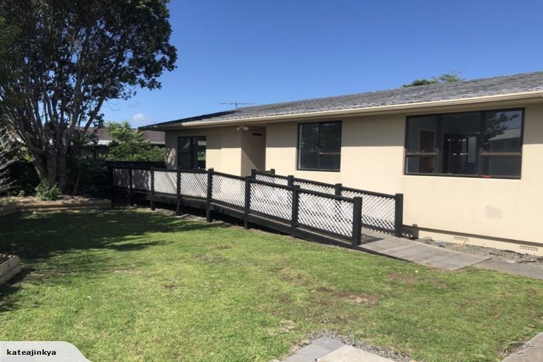 Photo of property in 34 Trelawney Crescent, Westown, New Plymouth, 4310