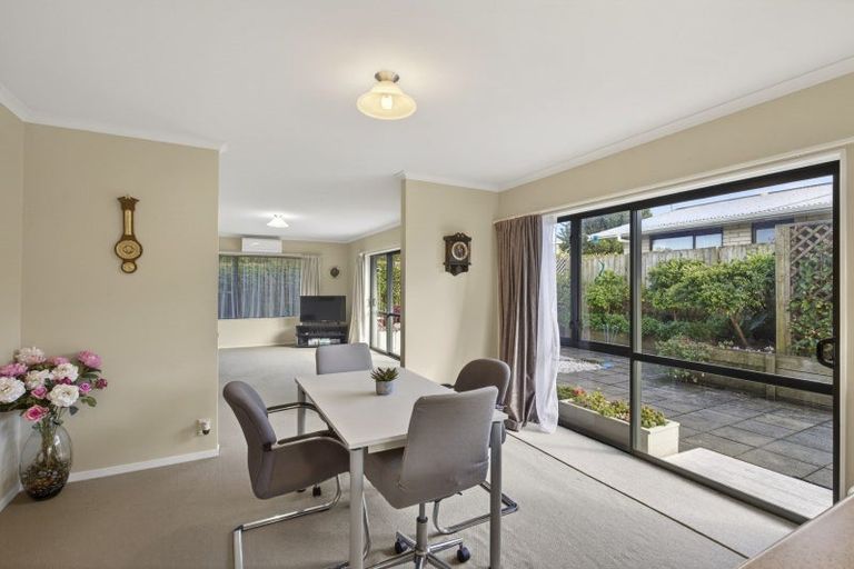 Photo of property in 30a Moulton Street, Moturoa, New Plymouth, 4310