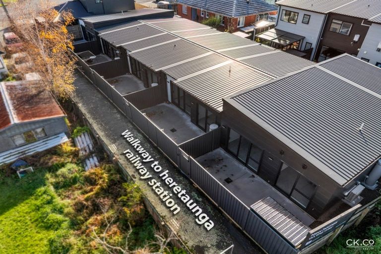 Photo of property in 22a Palmer Crescent, Silverstream, Upper Hutt, 5019