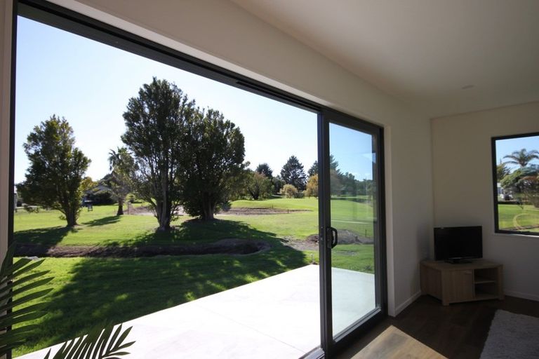 Photo of property in 14 Lynette Place, Mangere, Auckland, 2022