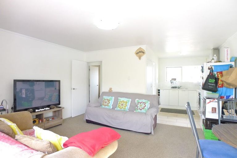 Photo of property in 8/126 Lynwood Road, New Lynn, Auckland, 0600