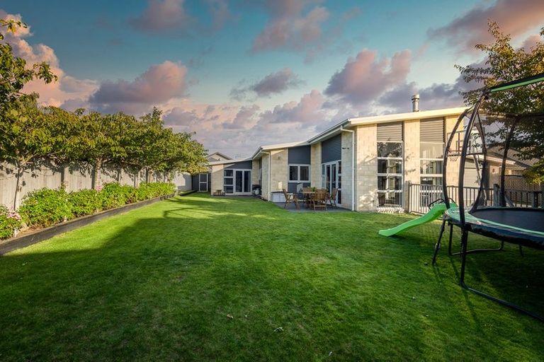 Photo of property in 12 Kapiti Street, Parklands, Christchurch, 8083