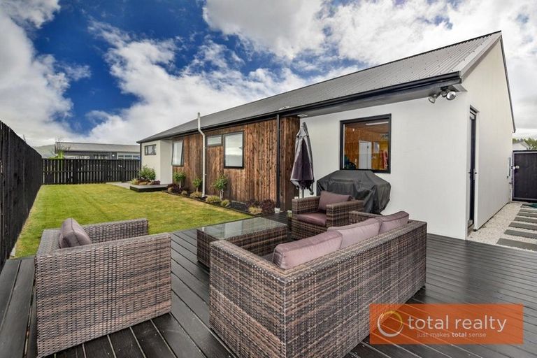 Photo of property in 6 Killarney Avenue, Halswell, Christchurch, 8025