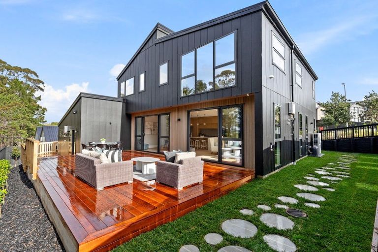 Photo of property in 36 Ara Hills Drive, Wainui, Silverdale, 0992