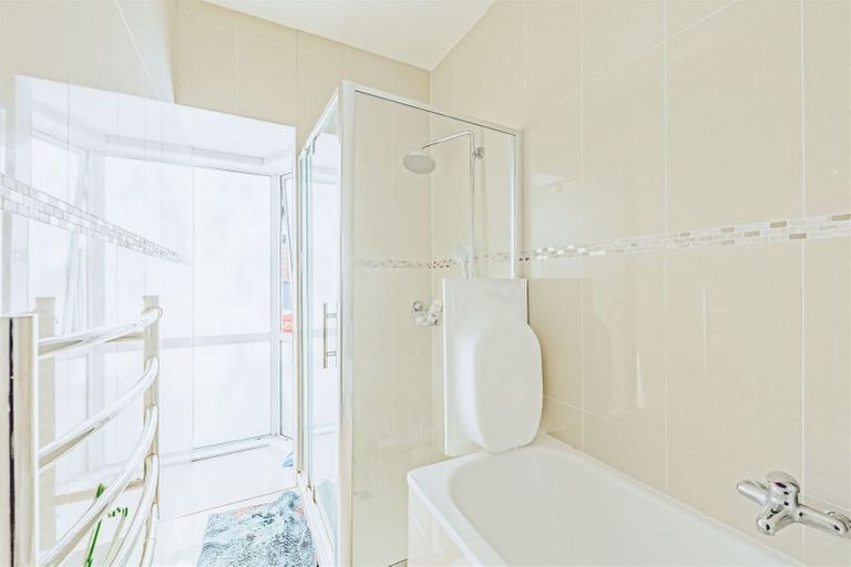 Photo of property in 11 George Street, Riccarton, Christchurch, 8041