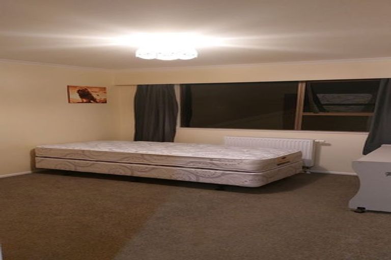 Photo of property in 54 Oroua Street, Eastbourne, Lower Hutt, 5013