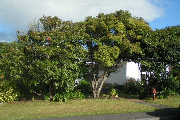 Photo of property in 38 Merriefield Avenue, Forrest Hill, Auckland, 0620