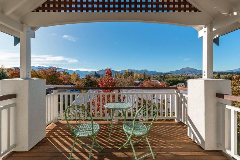 Photo of property in 76 Meadowstone Drive, Wanaka, 9305