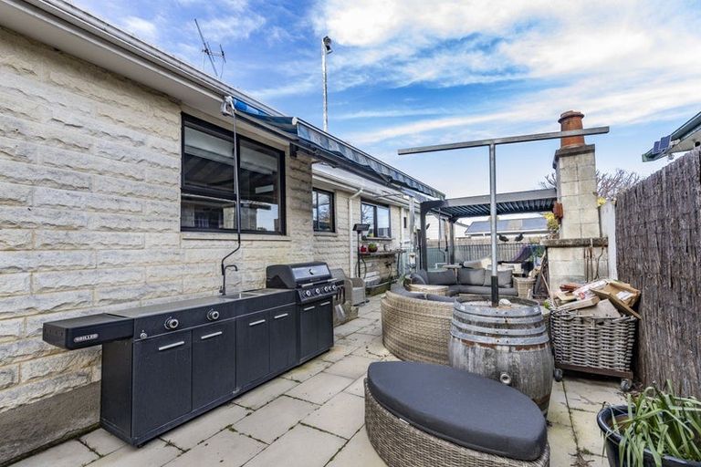 Photo of property in 1 Wakelin Place, Redwood, Christchurch, 8051