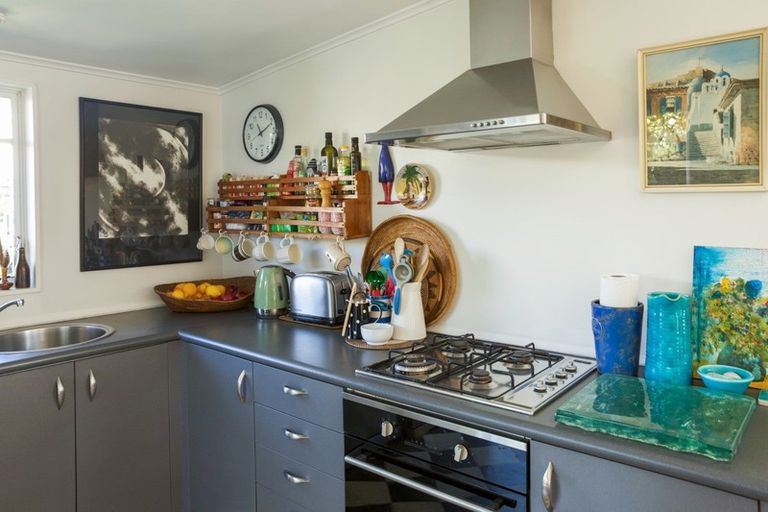 Photo of property in 20b Wood Street, Greytown, 5712