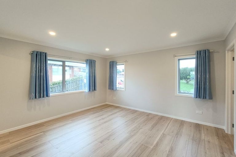 Photo of property in 39 Miramar Place, Pakuranga, Auckland, 2010