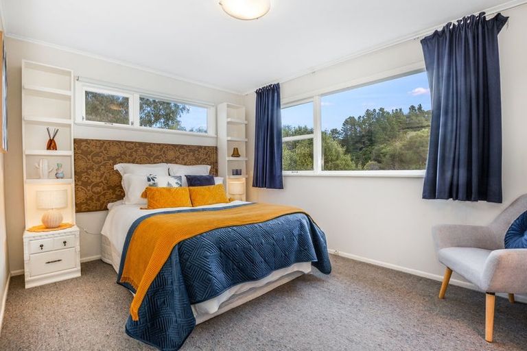 Photo of property in 83 Bird Grove, Stokes Valley, Lower Hutt, 5019