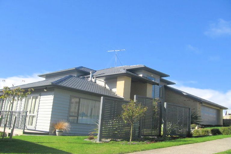 Photo of property in 5 Tattenhall Grove, Churton Park, Wellington, 6037