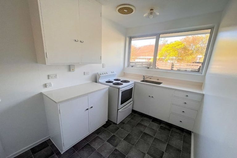 Photo of property in 3/324 Ferry Road, Waltham, Christchurch, 8011