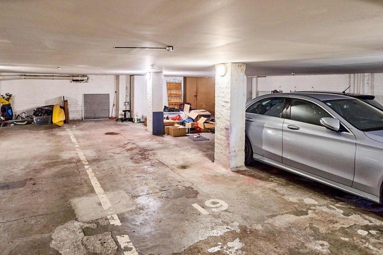 Photo of property in Courtenay Mews Apartments, 19/14u Alpha Street, Te Aro, Wellington, 6011