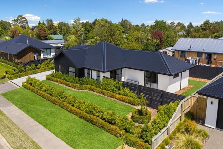 Photo of property in 50 Suffolk Drive, Kirwee, 7571