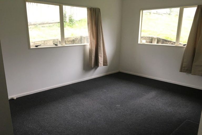 Photo of property in 8 Alice Place, Hillcrest, Auckland, 0627