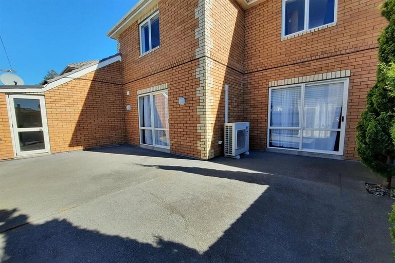 Photo of property in 12b George Street, Riccarton, Christchurch, 8041