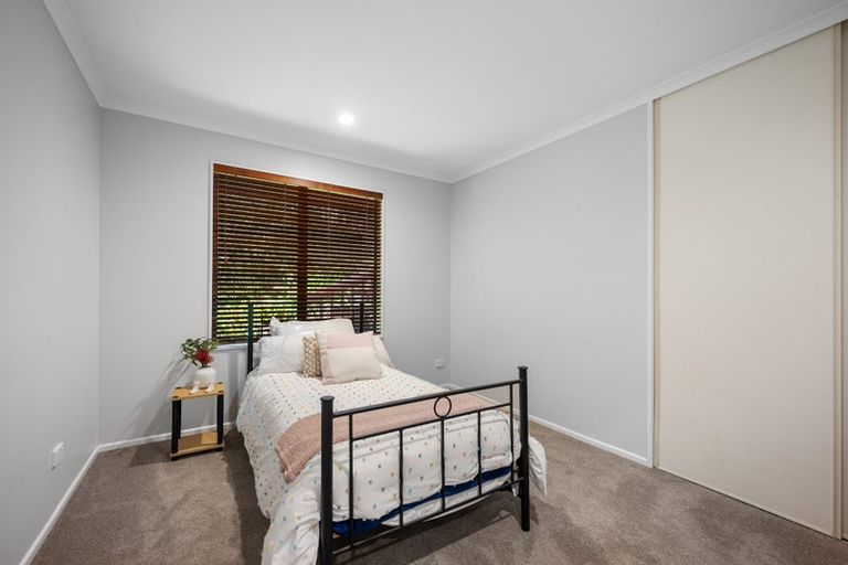 Photo of property in 59a Lonely Road, Fairview Heights, Auckland, 0632
