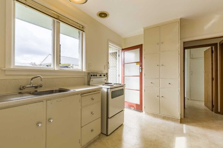 Photo of property in 3/5 Haast Street, Linwood, Christchurch, 8011