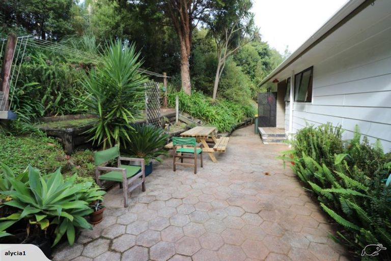 Photo of property in 5 Foley Place, Torbay, Auckland, 0632