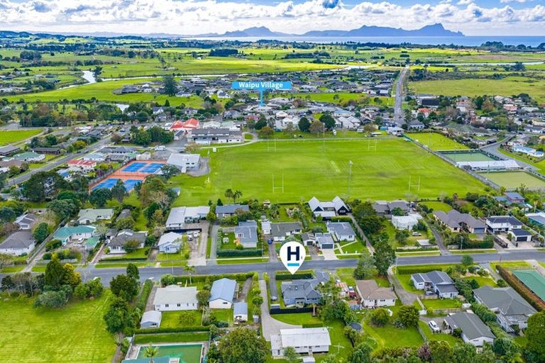 Photo of property in 12 Argyle Street, Waipu, 0510