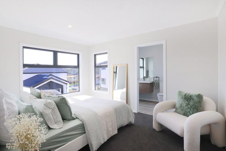 Photo of property in 8/1 Helvetia Grove, Naenae, Lower Hutt, 5011