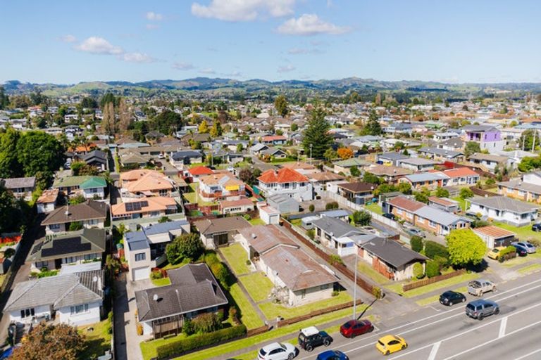Photo of property in 1/1246 Cameron Road, Gate Pa, Tauranga, 3112