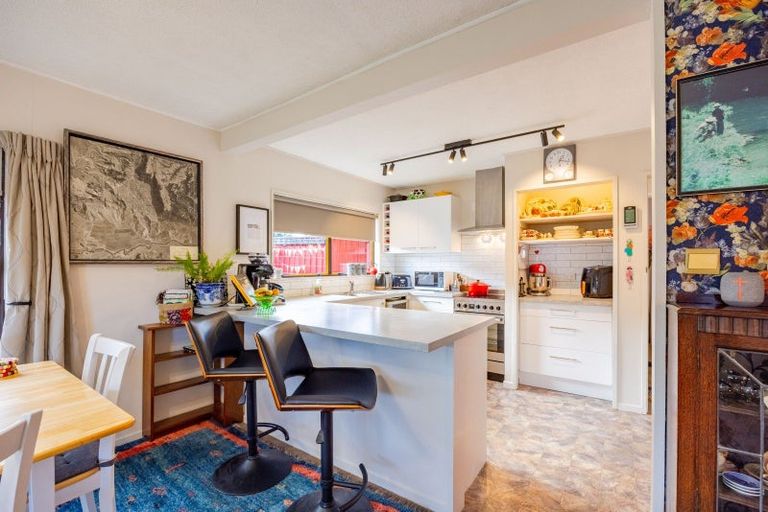 Photo of property in 14a Ruataniwha Street, Waipawa, 4210