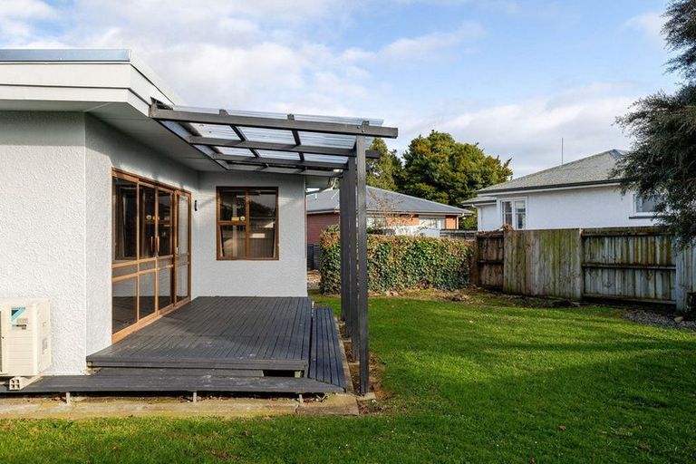 Photo of property in 37 Rewa Street, Takaro, Palmerston North, 4412