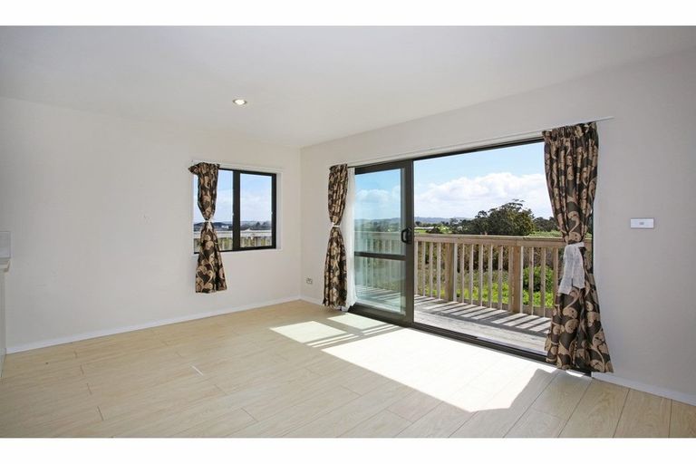 Photo of property in 12 Kokako Rise, Papakura, 2110