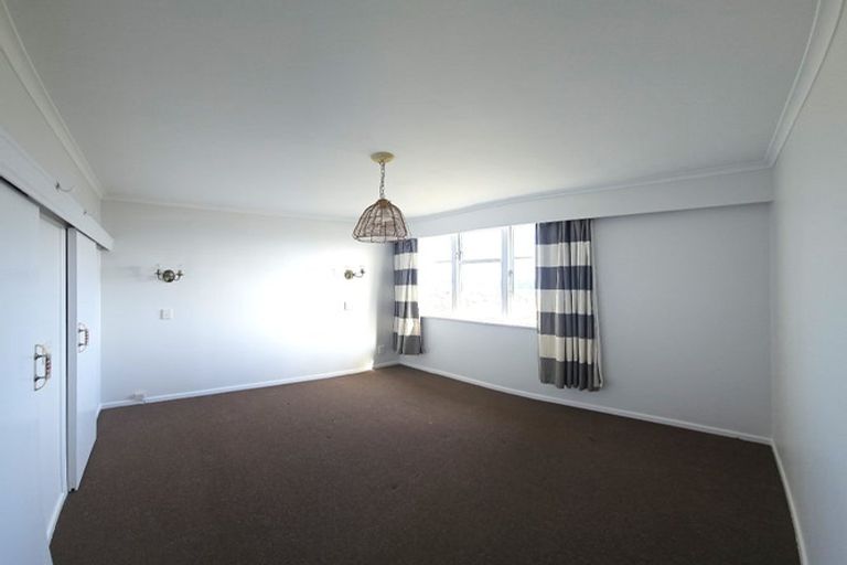 Photo of property in 170 The Esplanade, Island Bay, Wellington, 6023