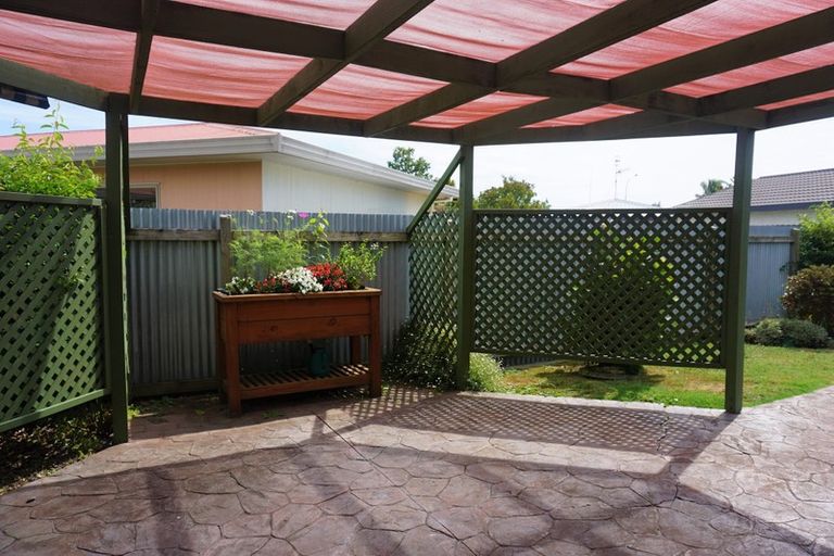 Photo of property in 68 Whiting Crescent, Greenmeadows, Napier, 4112