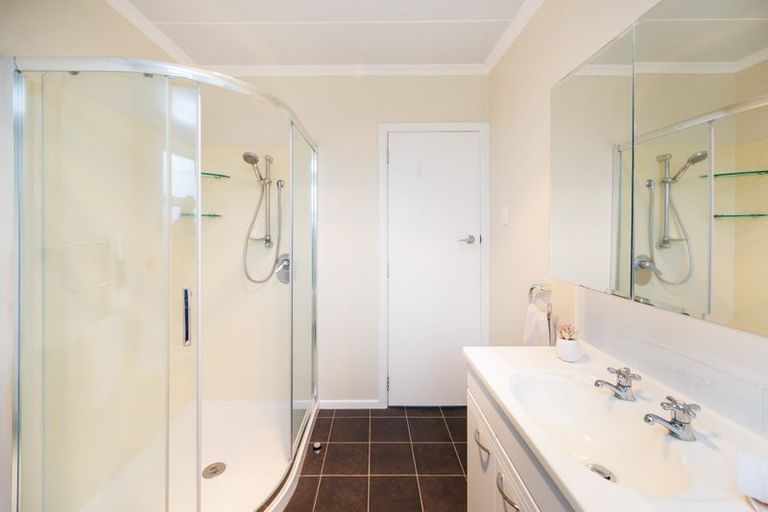 Photo of property in 8 Firth Place, Awapuni, Palmerston North, 4412