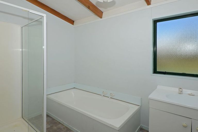 Photo of property in 310 Gumtown Road, Te Kamo, Kamo, 0185